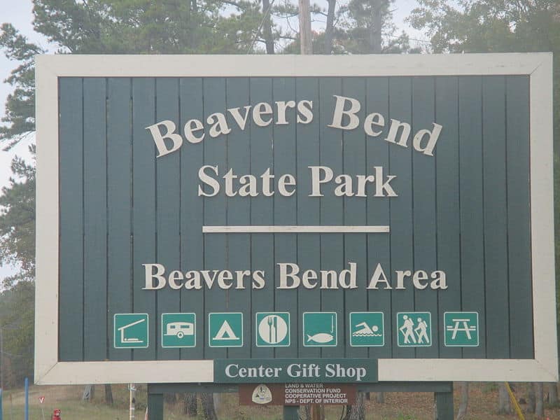 A Visitor_s Guide to Beavers Bend State Park